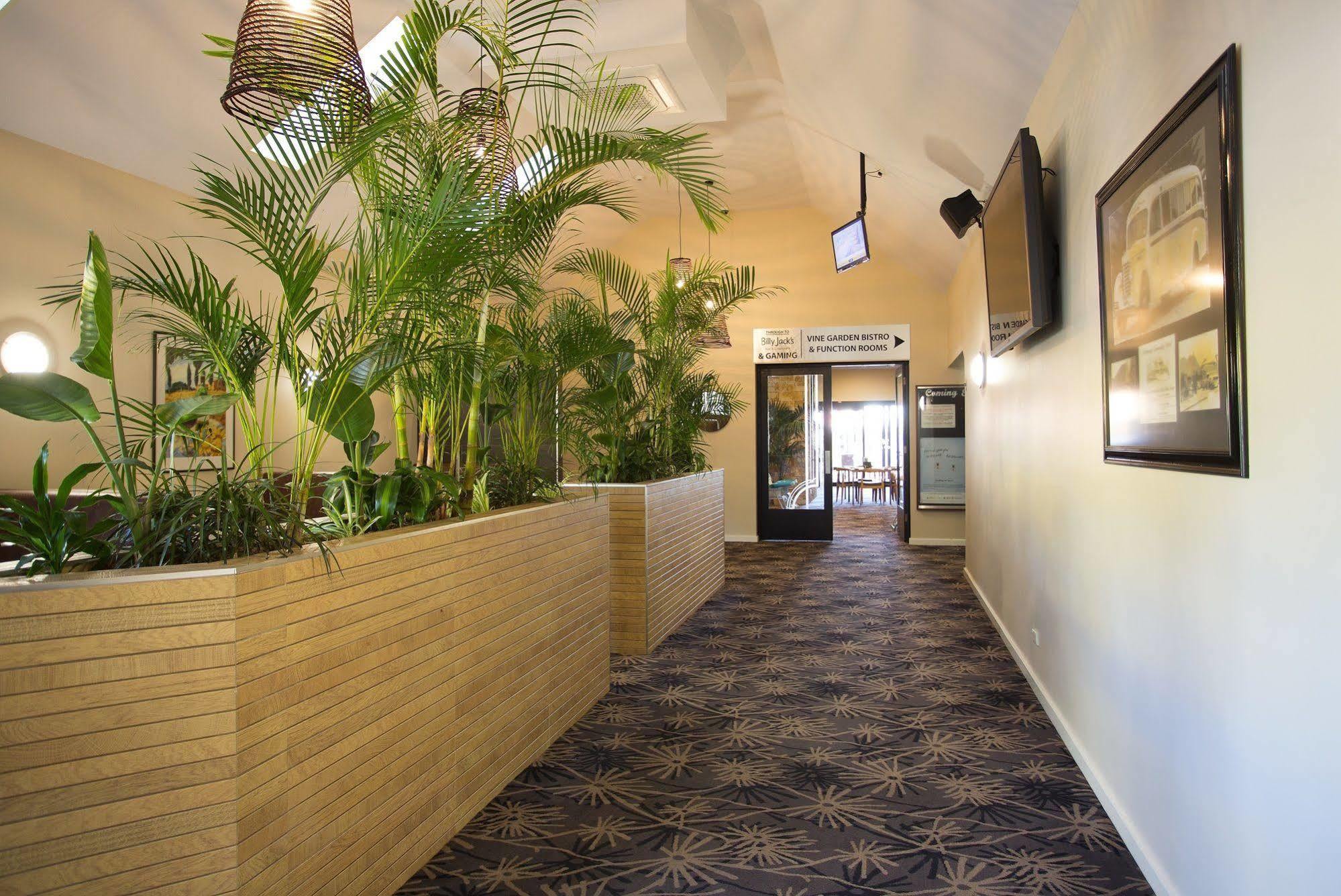 Vine Inn Barossa Нереутпа Экстерьер фото
